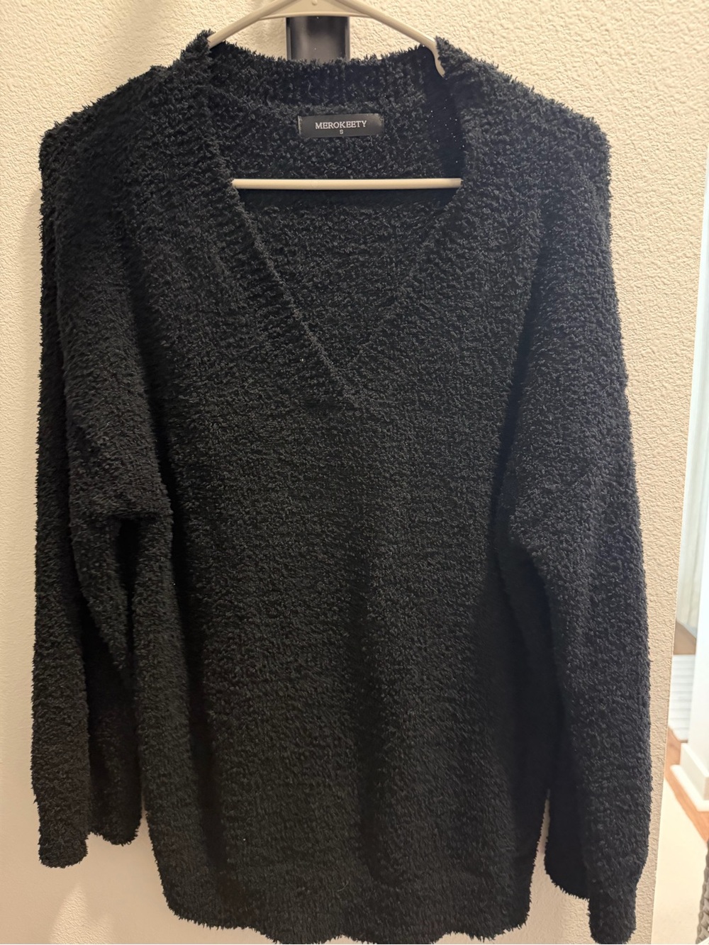 Miro & Betty Black Cozy V-Neck Women's Sweater and pants